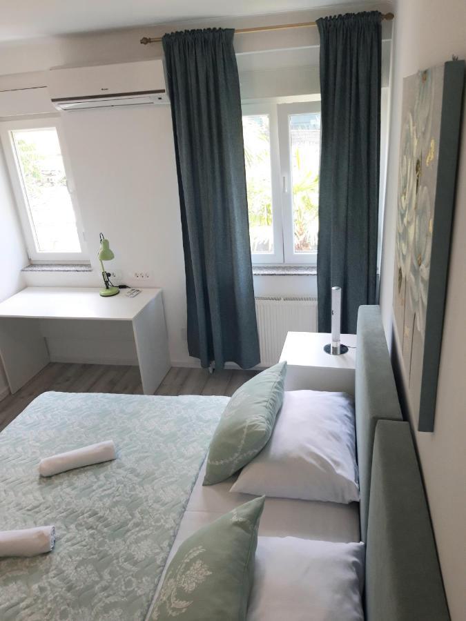 Apartments Darijana Опатия Экстерьер фото